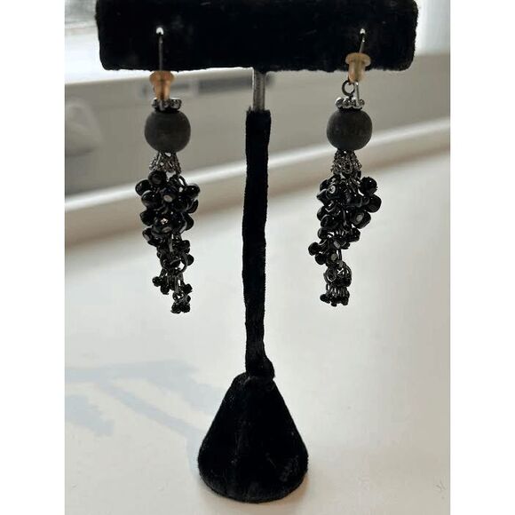 Handmade All Black Grapevine-Like Earrings - Picture 3 of 3
